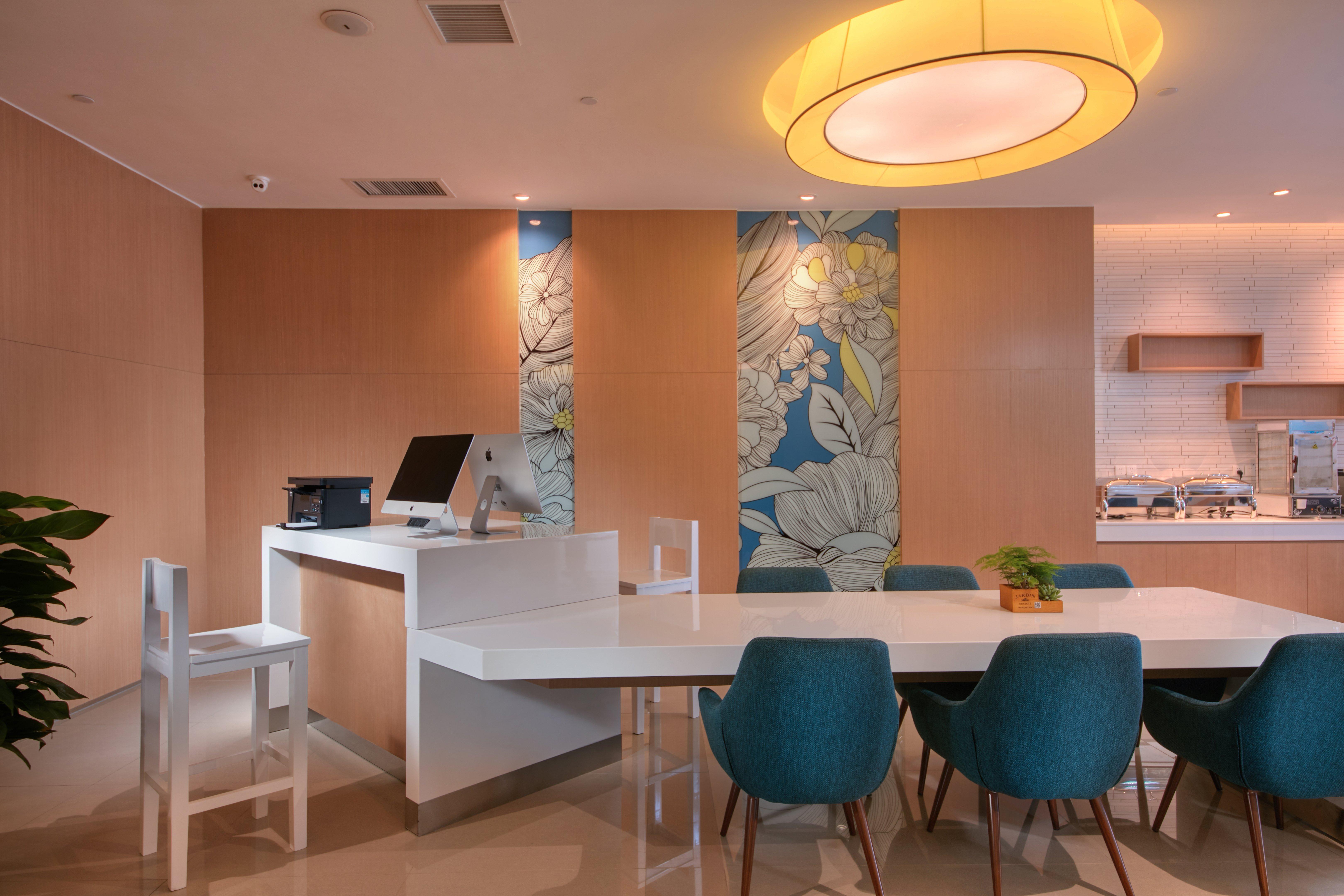 Holiday Inn Express Luoyang Yichuan By Ihg Zewnętrze zdjęcie