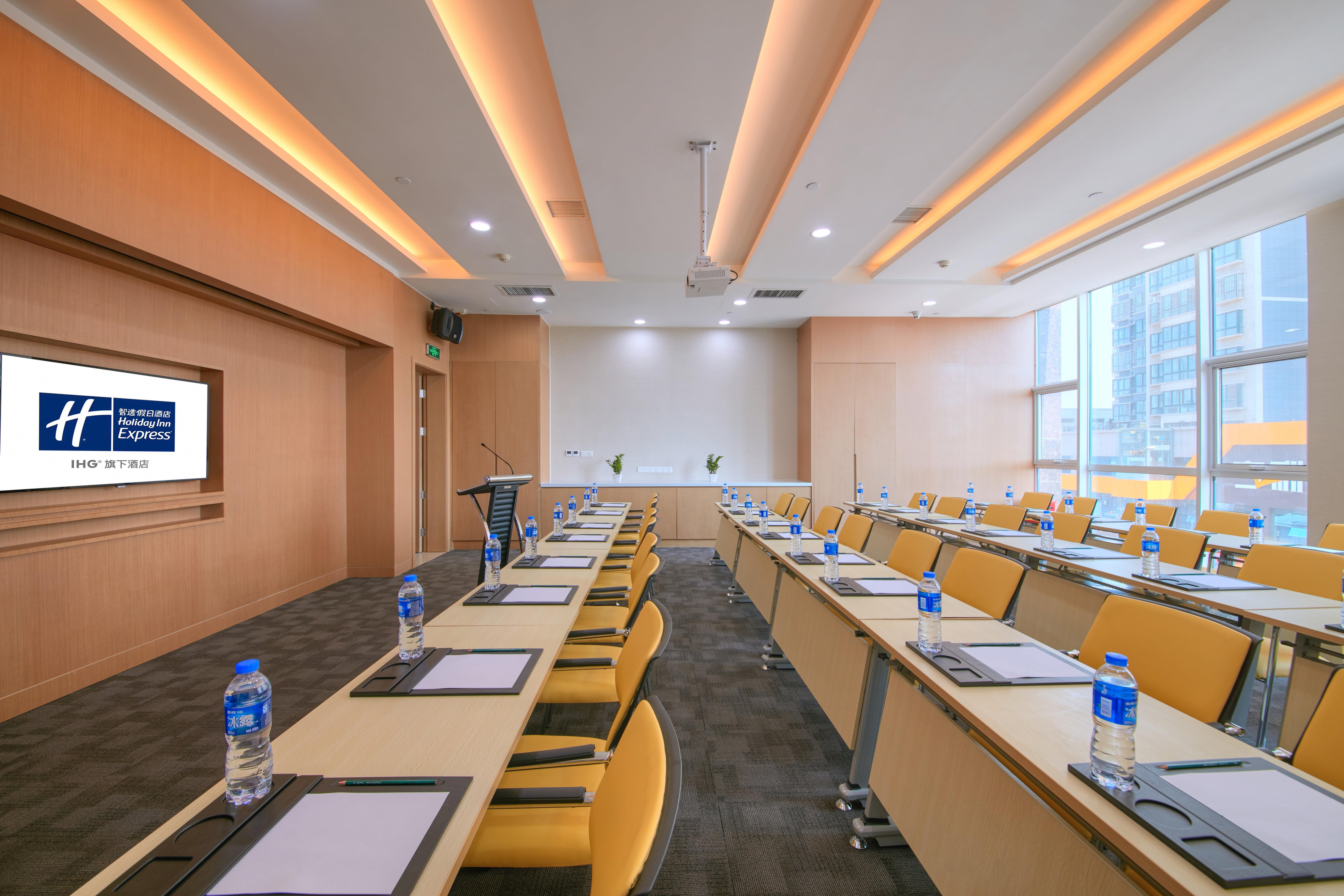 Holiday Inn Express Luoyang Yichuan By Ihg Zewnętrze zdjęcie